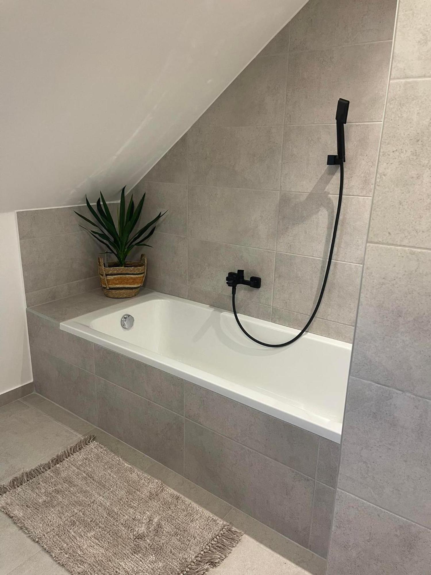 Hotello Apartmanhaz Es Panzio Zalaegerszeg Dış mekan fotoğraf